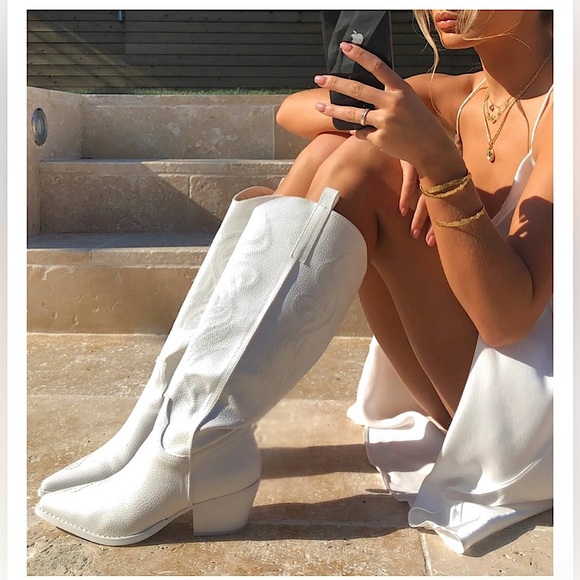 White Fox Boutique Shoes - White Fox Western Cowboy Boots - White [NEW]